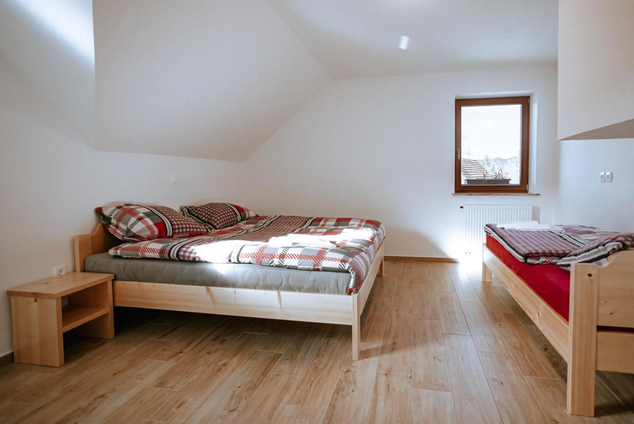 Apartments Cenda Zelezniki Ngoại thất bức ảnh